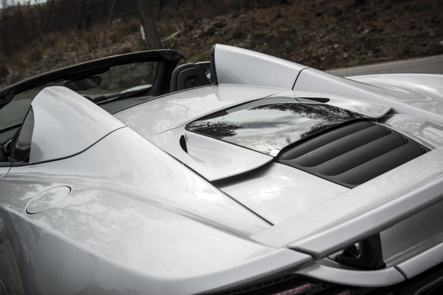  McLaren MP4-12C Spyder 2012 года  (фото 11 из 270)